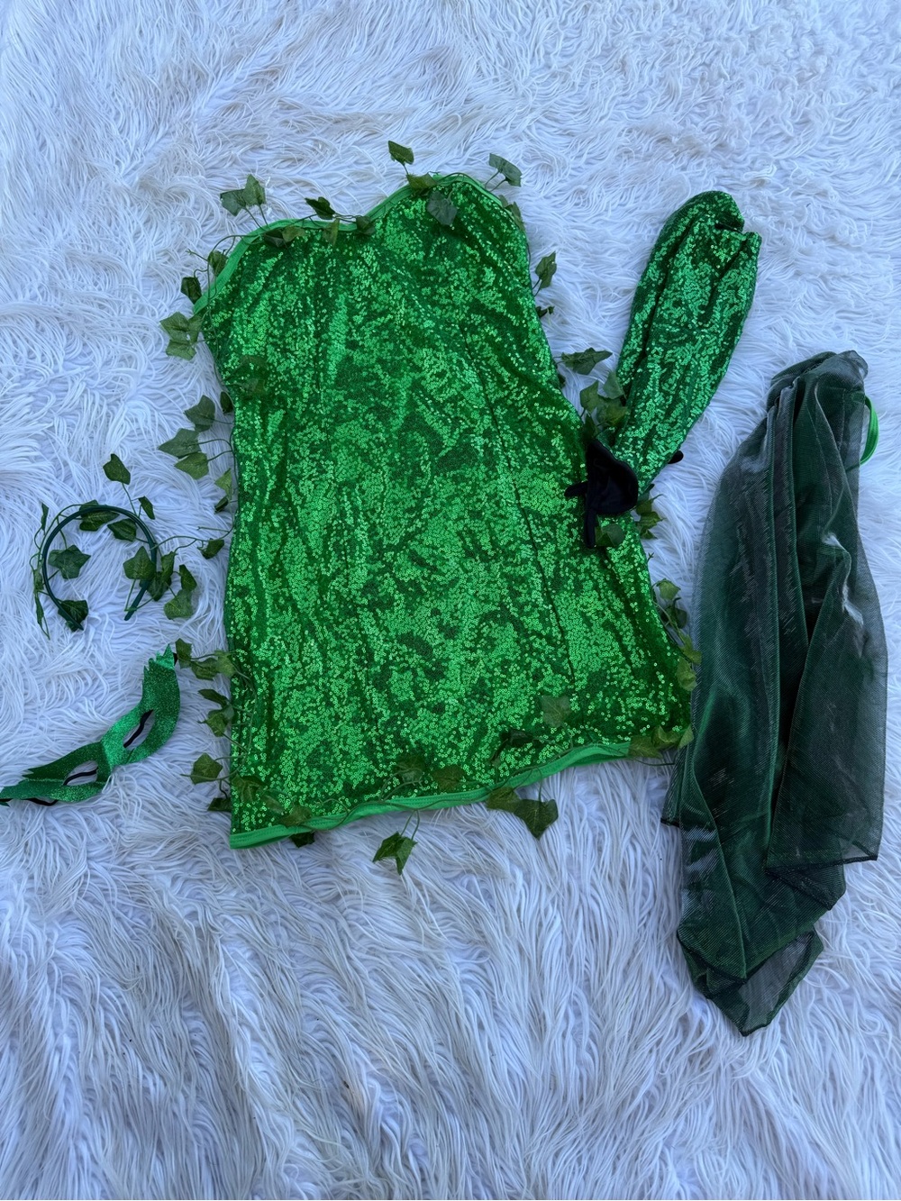 Women’s poison ivy costume